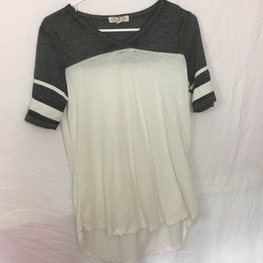 Plain Creme tee with striped sleeves